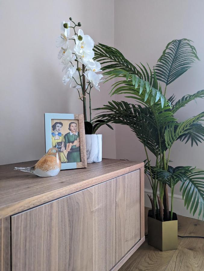 Gorgeous Apartment Wood Green Palmers Green Bagian luar foto