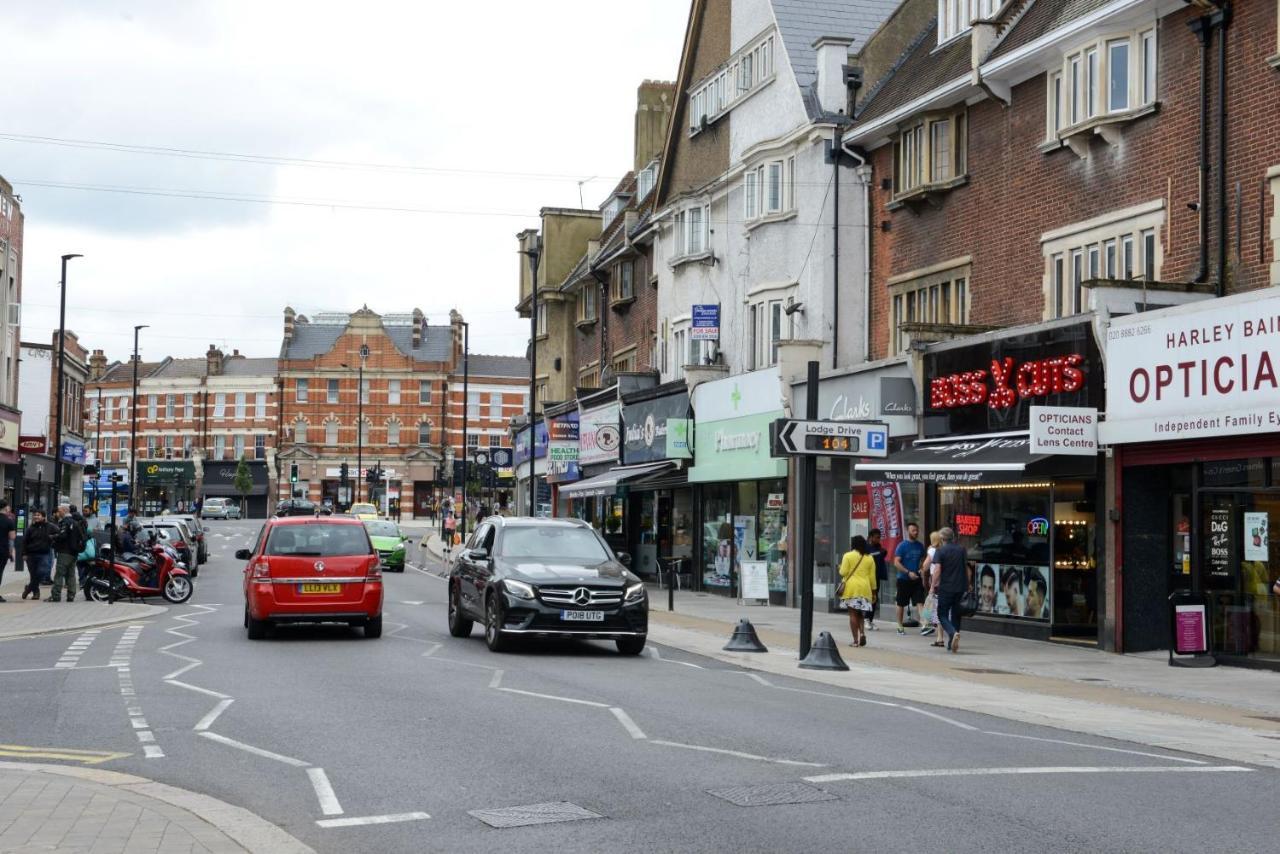 Gorgeous Apartment Wood Green Palmers Green Bagian luar foto