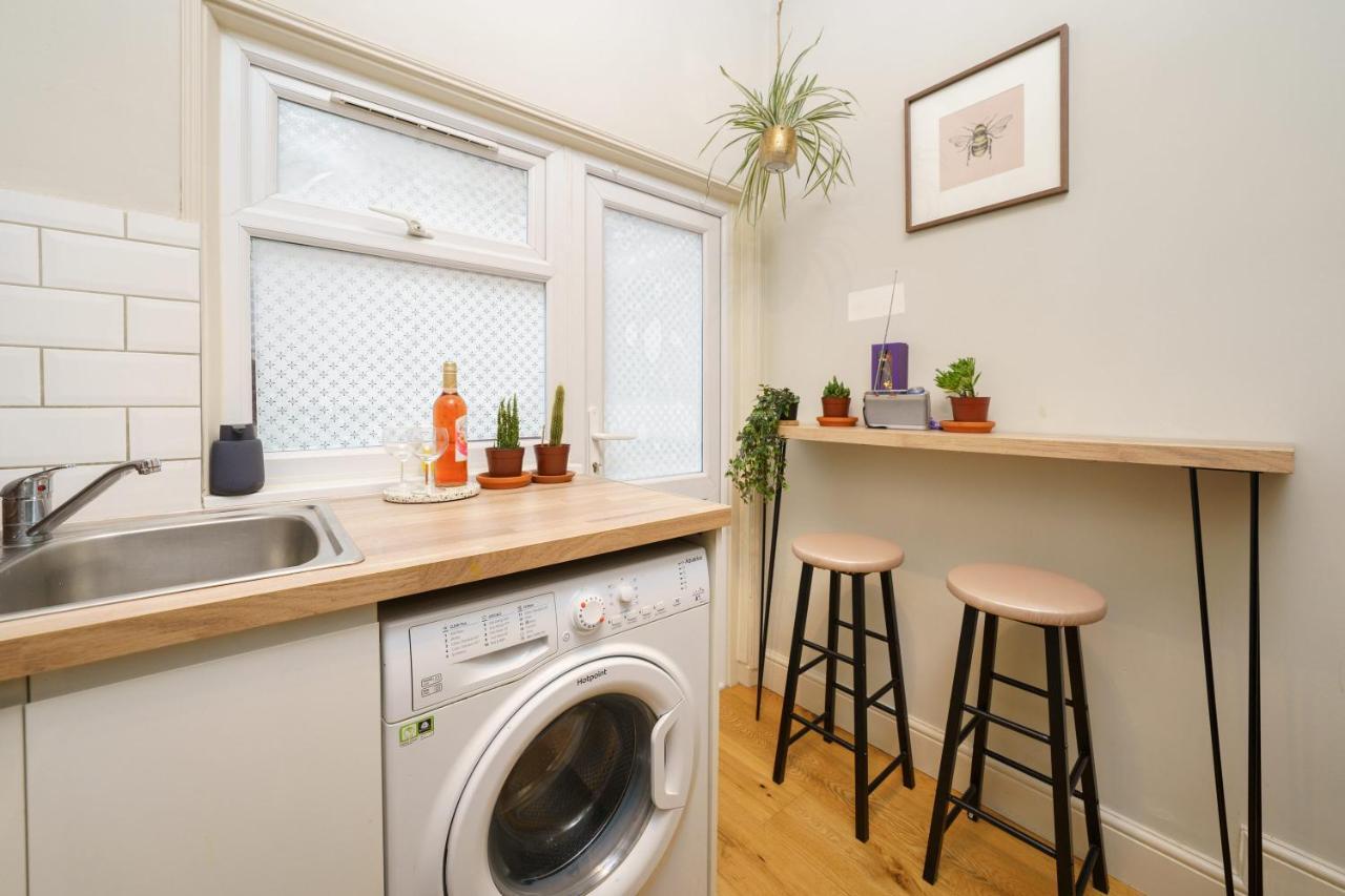 Gorgeous Apartment Wood Green Palmers Green Bagian luar foto